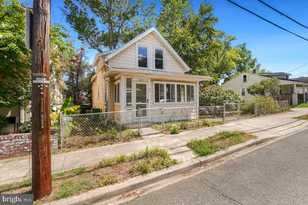 Brentwood, MD 20722,3415 40TH PL