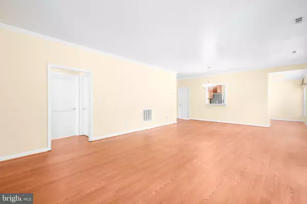 Fredericksburg, VA 22407,11212 SILVERSMITH LN