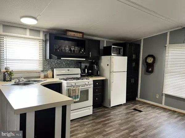 230 RIM RD,  Elizabethtown,  PA 17022