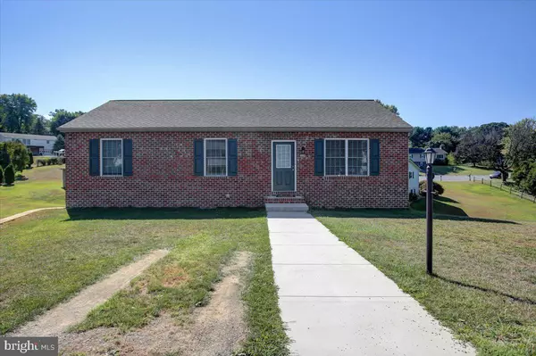 3020 LIVERPOOL CT, Chambersburg, PA 17201