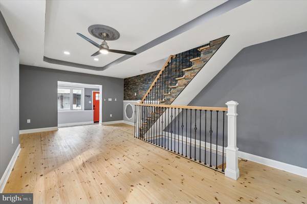 Philadelphia, PA 19143,5556 OSAGE AVE