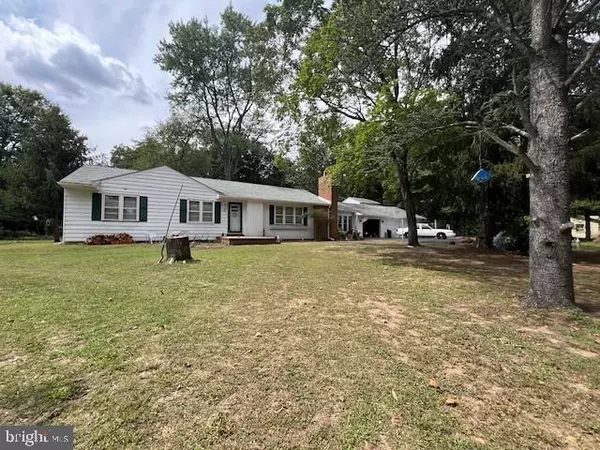 1121 PERKINS LN, Beverly, NJ 08010