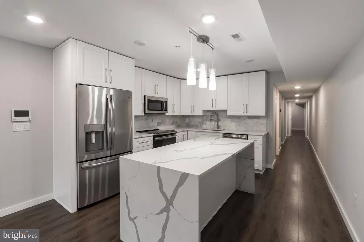 Philadelphia, PA 19130,751 N 20TH ST #UNIT 3