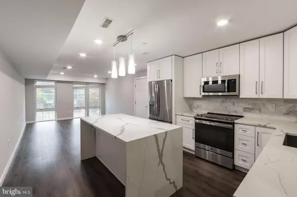 Philadelphia, PA 19130,751 N 20TH ST #UNIT 3