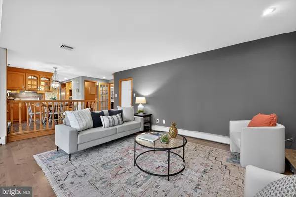 Wallingford, PA 19086,202 GARNET LN