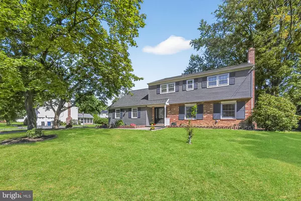 Wallingford, PA 19086,202 GARNET LN