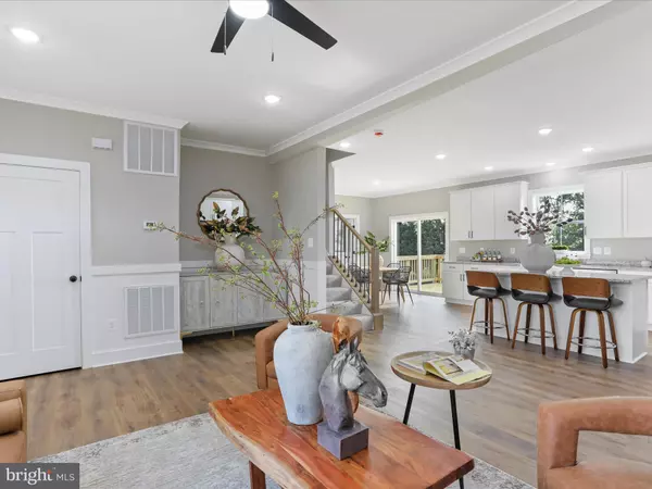 Inwood, WV 25428,6061 WINCHESTER AVENUE