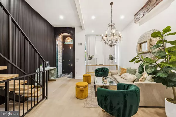 2217 MOUNT VERNON ST, Philadelphia, PA 19130