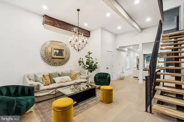 Philadelphia, PA 19130,2217 MOUNT VERNON ST