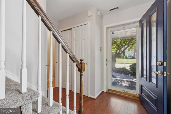 Holland, PA 18966,15 PENN CIR