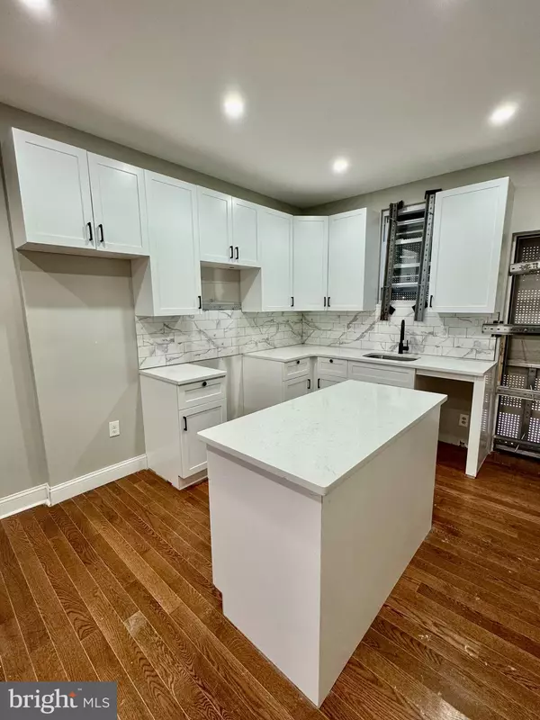 Philadelphia, PA 19121,2129 N NATRONA ST