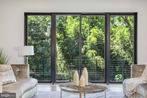 Bethesda, MD 20816,5129 WISSIOMING RD