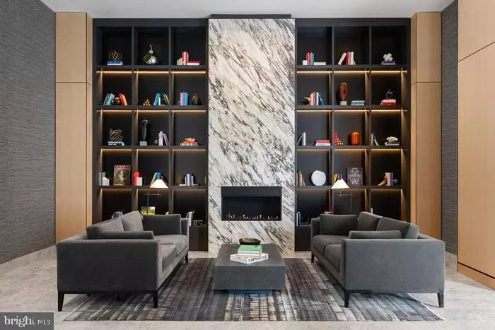 Philadelphia, PA 19107,210 S 12TH ST #2B-1-18M