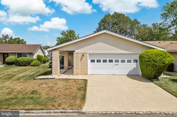 297-A YARDLEY DR, Monroe Township, NJ 08831