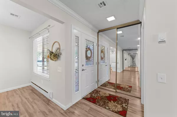 Monroe Township, NJ 08831,297-A YARDLEY DR