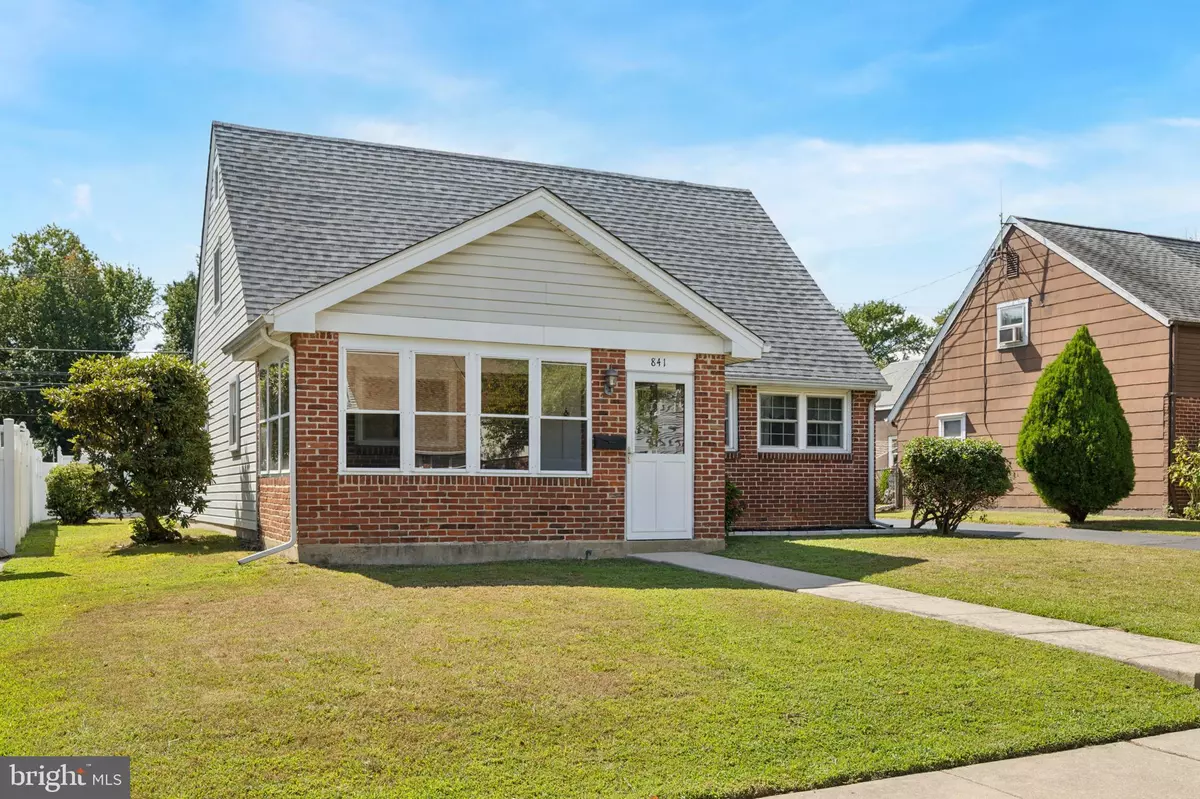 Secane, PA 19018,841 BOBWHITE LN