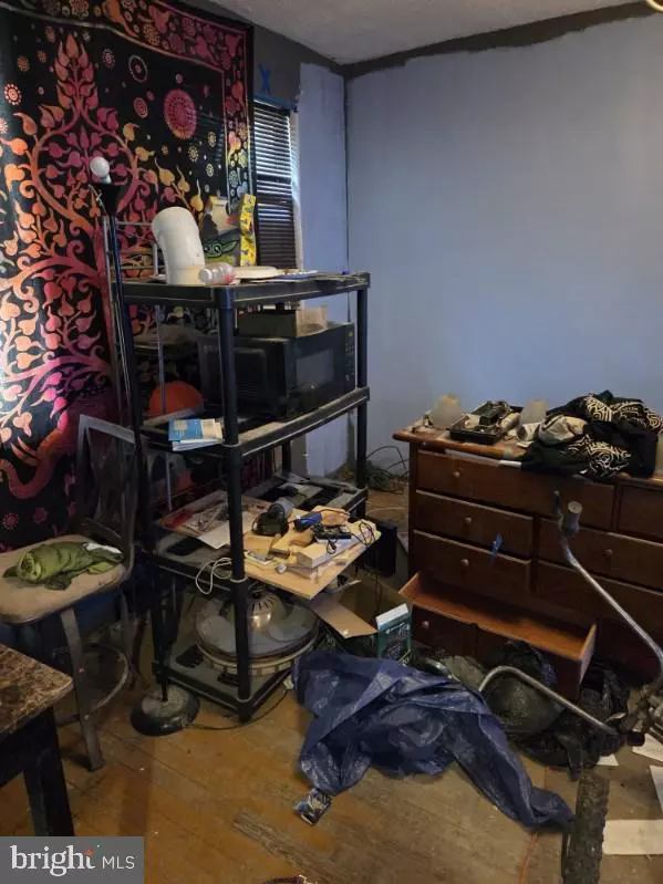 Camden, NJ 08104,728 TULIP ST