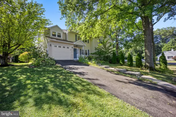 Doylestown, PA 18902,4080 HOLLY WAY