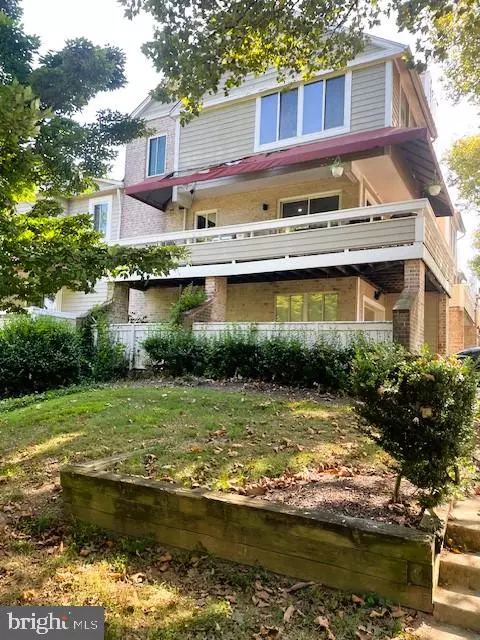 Gaithersburg, MD 20886,9873 LAKE SHORE DR