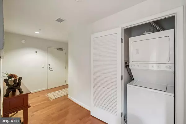 Washington, DC 20001,437 NEW YORK AVE NW #324