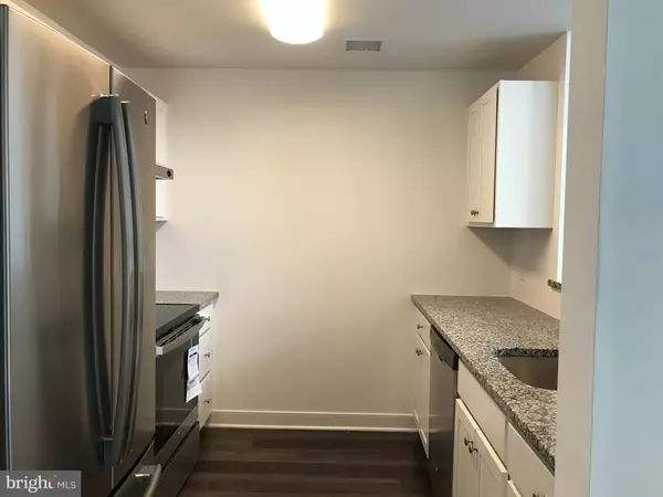 Princeton Junction, NJ 08550,43 PRINCETON HIGHTSTOWN RD #1205