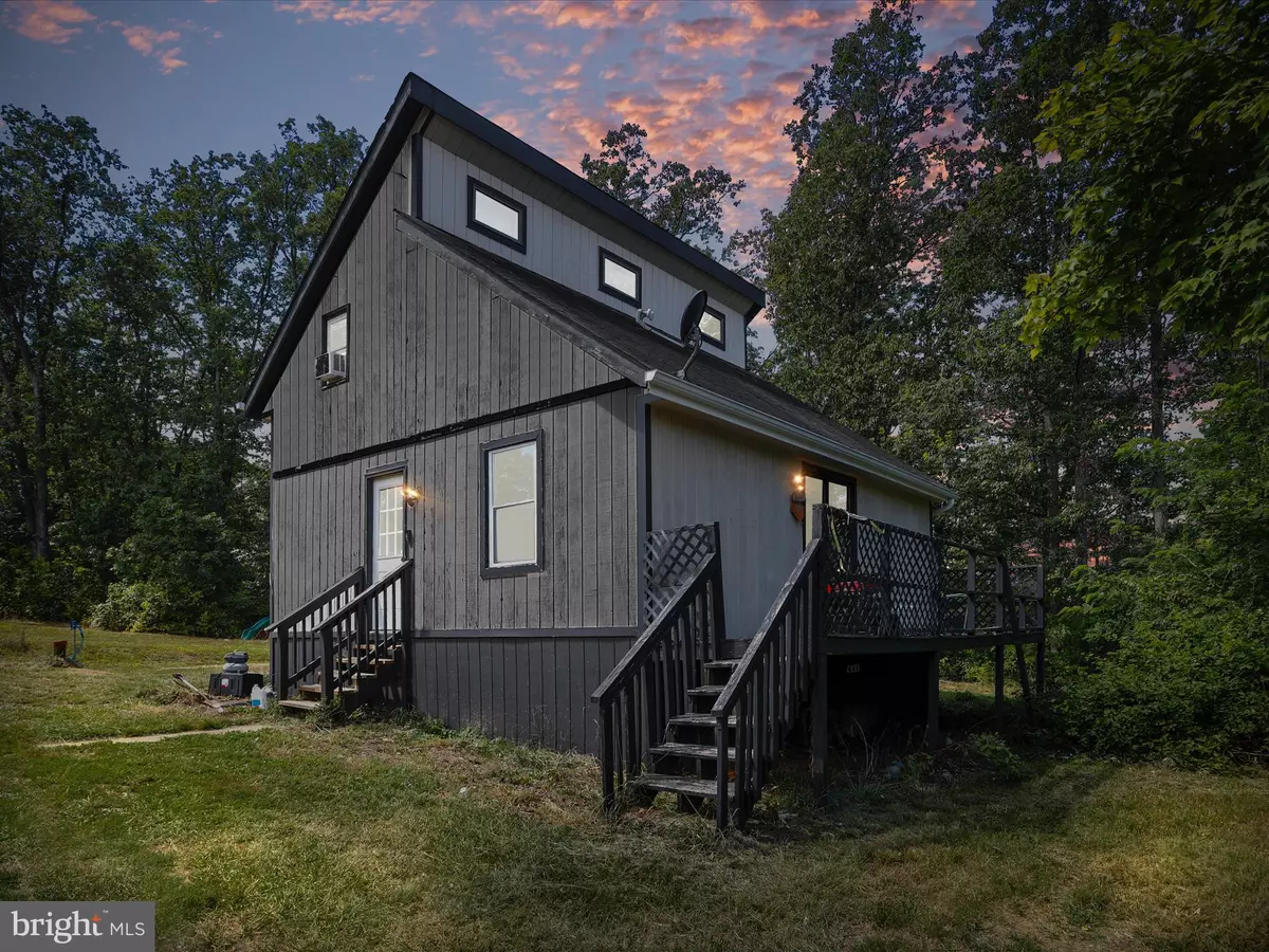 Hedgesville, WV 25427,2167 FULTON RD