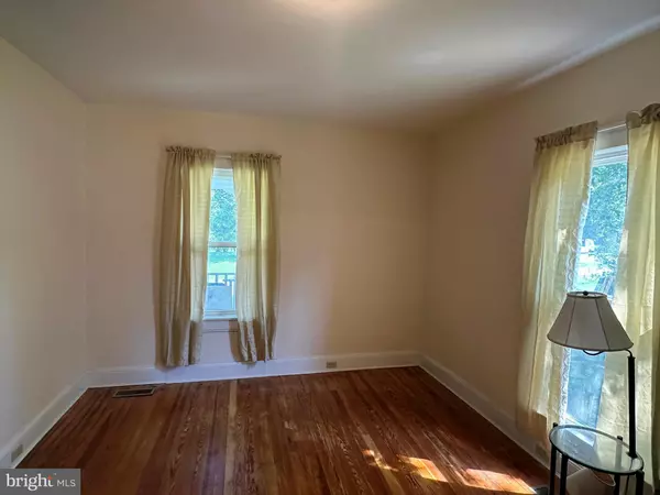 Unionville, VA 22567,23202 VILLAGE RD