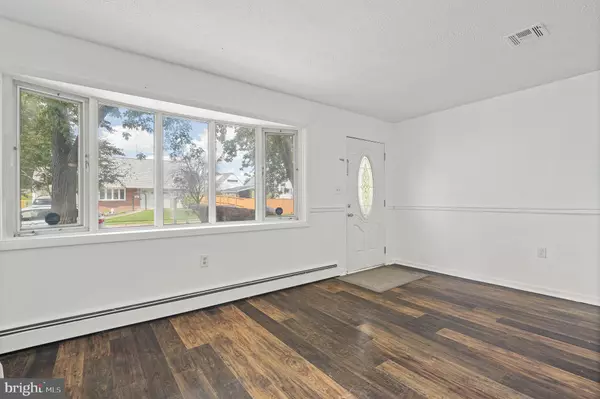 Glen Burnie, MD 21060,36 ELM DR