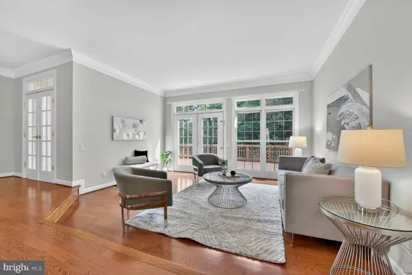 Vienna, VA 22181,9512 LAGERSFIELD CIR