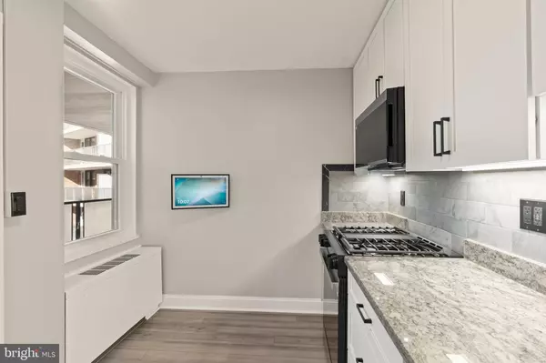 Narberth, PA 19072,1600 HAGYS FORD RD #3Y