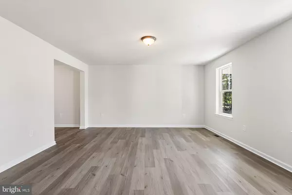 Williamstown, NJ 08094,1051 NEW BROOKLYN RD