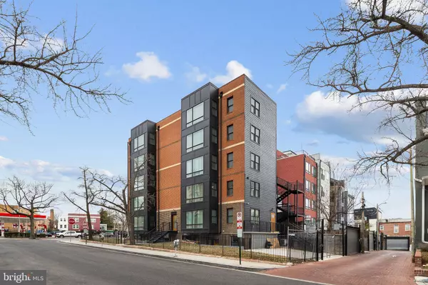 Washington, DC 20010,3517 14TH ST NW #302
