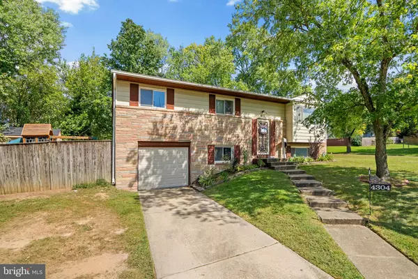 Suitland, MD 20746,4304 LORI ST