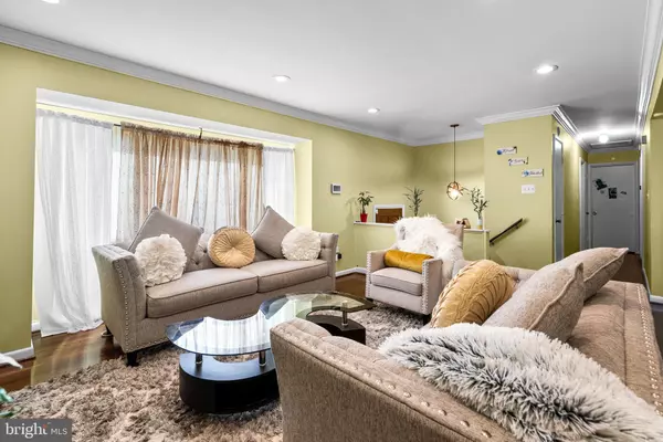 Suitland, MD 20746,4304 LORI ST