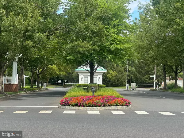West Windsor, NJ 08550,17 GRANDE