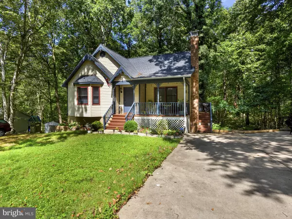 Lusby, MD 20657,8533 PINE BLVD