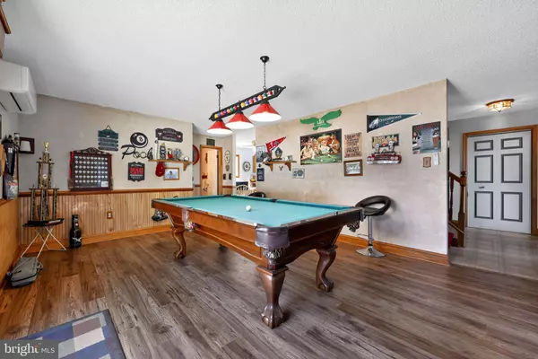 Westville, NJ 08093,445 WOODBINE AVE