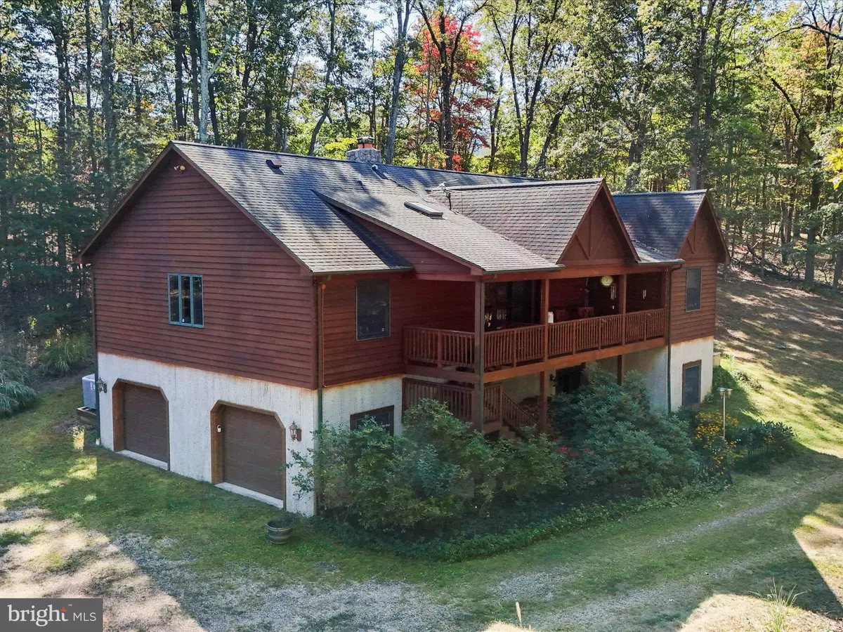 Great Cacapon, WV 25422,1580 GAITHER RD