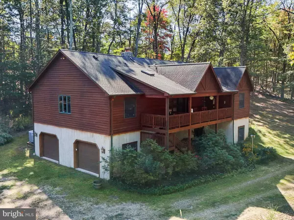 1580 GAITHER RD, Great Cacapon, WV 25422