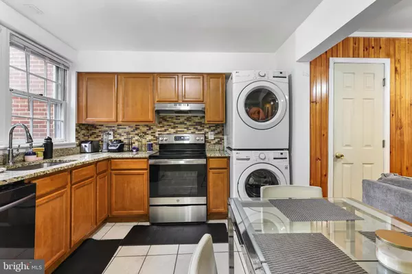 Sterling, VA 20164,1048-A MARGATE CT