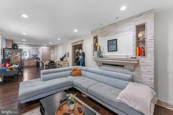 Ewing, NJ 08638,107 HAWTHORNE AVE