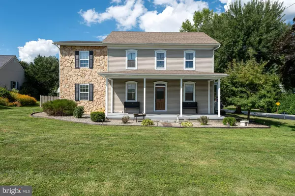 739 VILLAGE RD, Lancaster, PA 17602