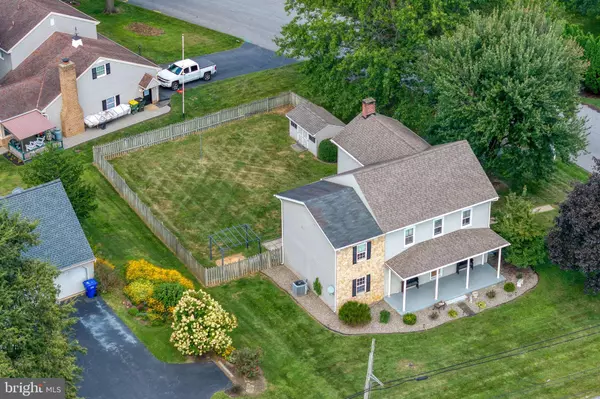 Lancaster, PA 17602,739 VILLAGE RD