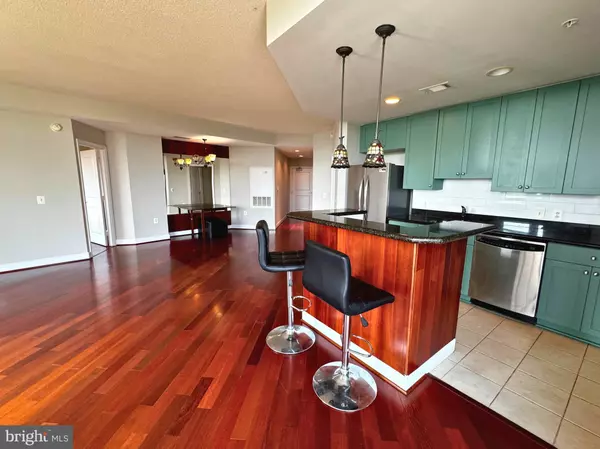Arlington, VA 22202,3650 S GLEBE RD #451