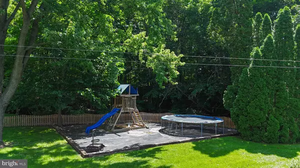 Morgantown, PA 19543,231 SWAMP RD