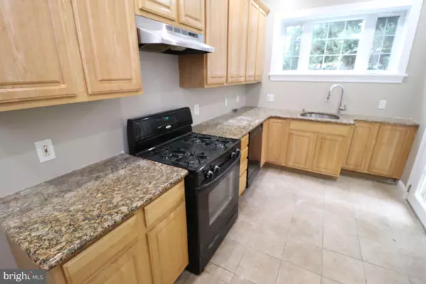 Philadelphia, PA 19130,728 SHIRLEY ST