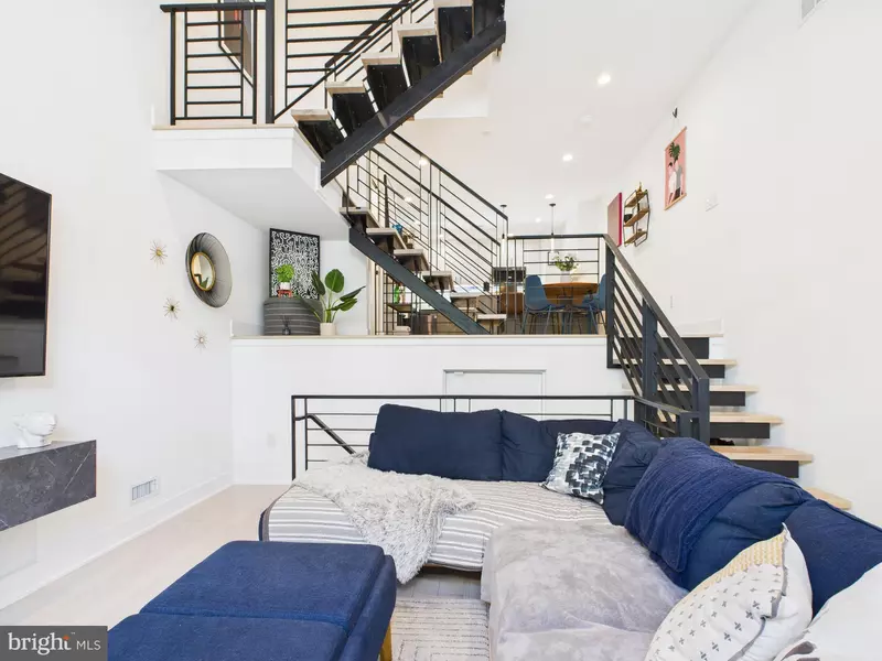 2323 GAUL, Philadelphia, PA 19125