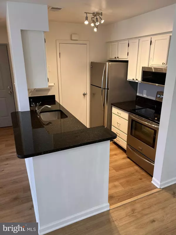 Columbia, MD 21044,5355 SMOOTH MEADOW WAY #5