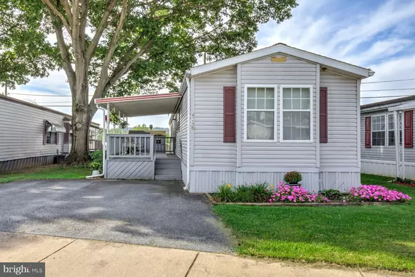 924 EMERALD ST, Ephrata, PA 17522