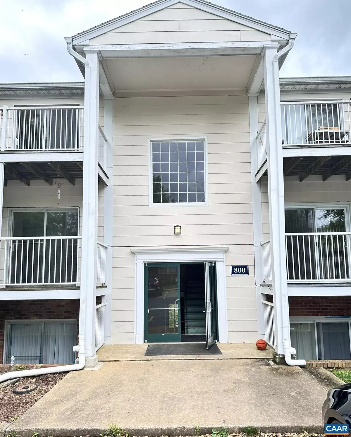 Charlottesville, VA 22901,800 RUNNEL CT #7